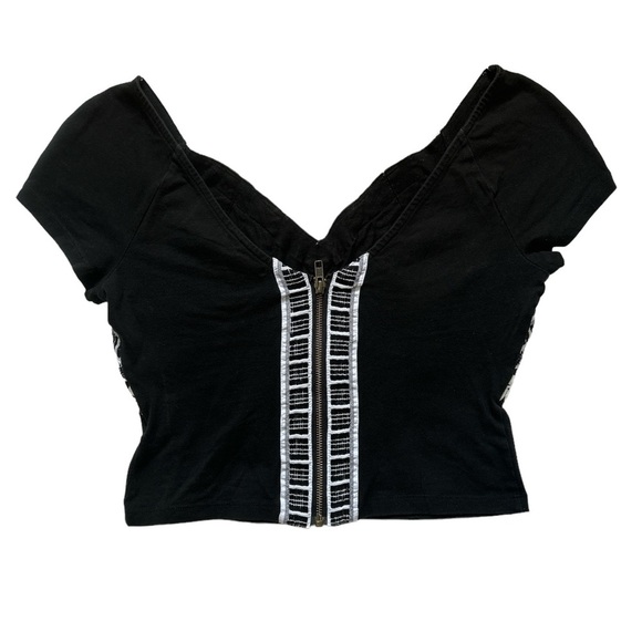 3 For 25 Black zip up sexy top - Picture 2 of 6